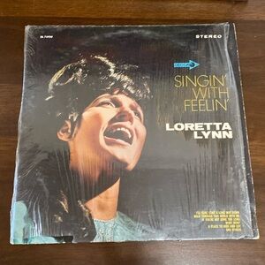 LORETTA LYNN SINGING WITH FEELING 1967 LP VINYL ALBUM ( CLEAN )